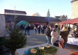 Nikolausmarkt Weingut Jürgen Bernhard, © Weingut Jürgen Bernhard Nikolausmarkt Weingut Jürgen Bernhard, © Weingut Jürgen Bernhard