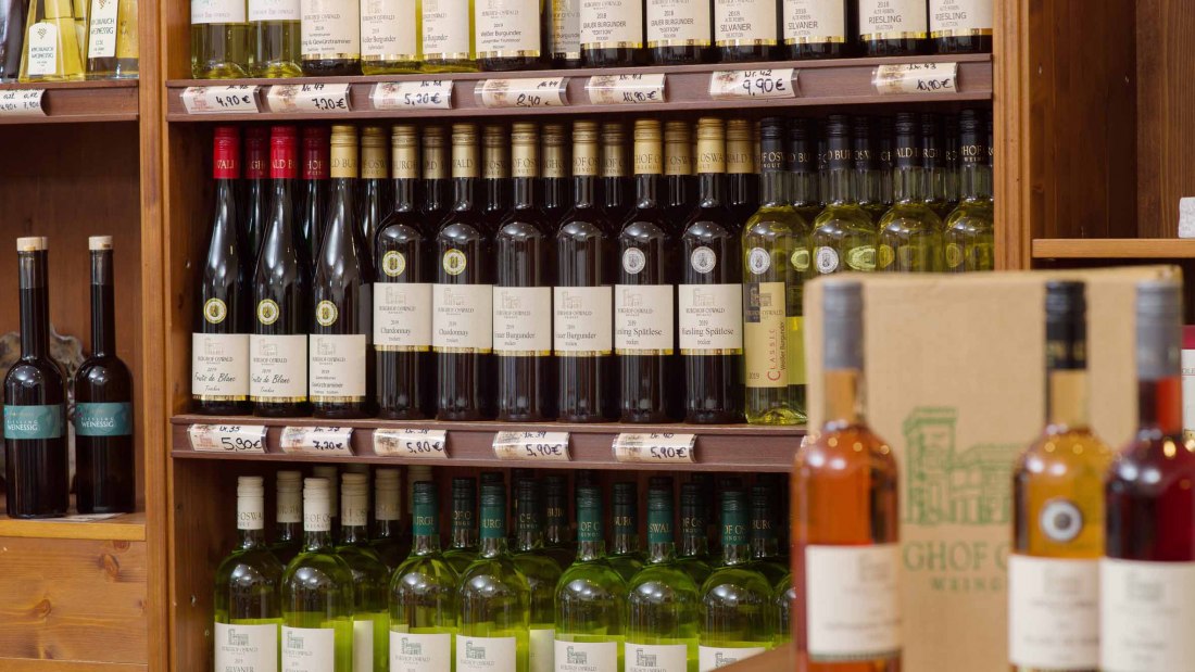Weingut Burghof Oswald_Vinothek 2, © Weingut Burghof Oswald Weingut Burghof Oswald_Vinothek 2, © Weingut Burghof Oswald