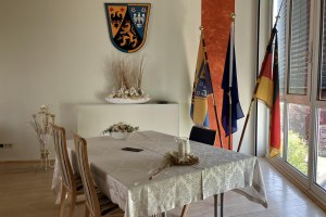 Trauzimmer VG-Ratssaal, © Tourismus Service Center der Verbandsgemeinde Rhein-Selz Trauzimmer VG-Ratssaal, © Tourismus Service Center der Verbandsgemeinde Rhein-Selz