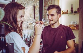 Weinprobe im Weingut Baum © Weingut Baum Weinprobe im Weingut Baum © Weingut Baum