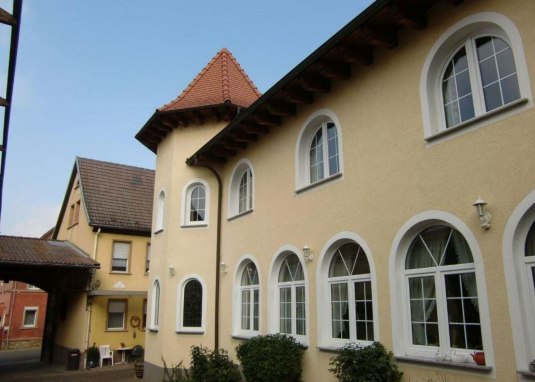 Außenansicht Hotel Schlosshof © Hotel Schlosshof Außenansicht Hotel Schlosshof © Hotel Schlosshof
