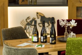 weingut-krebs-grode-vinothek-12-c-carsten-costard weingut-krebs-grode-vinothek-12-c-carsten-costard