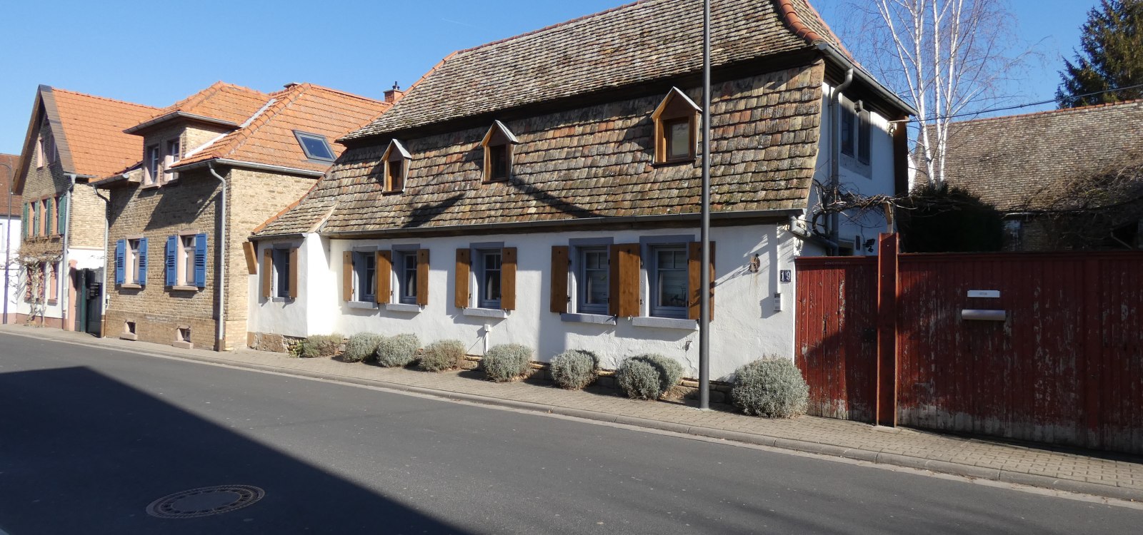 Köngernheim, © TSC Rhein-Selz Straßenzug mit alten Häusern in Köngernheim