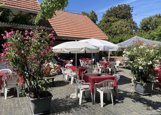 Straußwirtschaft im Weingut Belzer © Weingut Belzer Straußwirtschaft im Weingut Belzer © Weingut Belzer