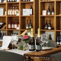 Vinothek im Weingut Paulinenhof 3 © Carsten Costard Vinothek im Weingut Paulinenhof 3 © Carsten Costard