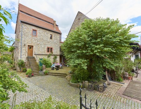 Reisemobilstellplatz Weingut Daetwyl, © Robert Dieth Reisemobilstellplatz Weingut Daetwyl, © Robert Dieth