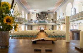 Niersteiner Martinskirche innen &copy; inMEDIA