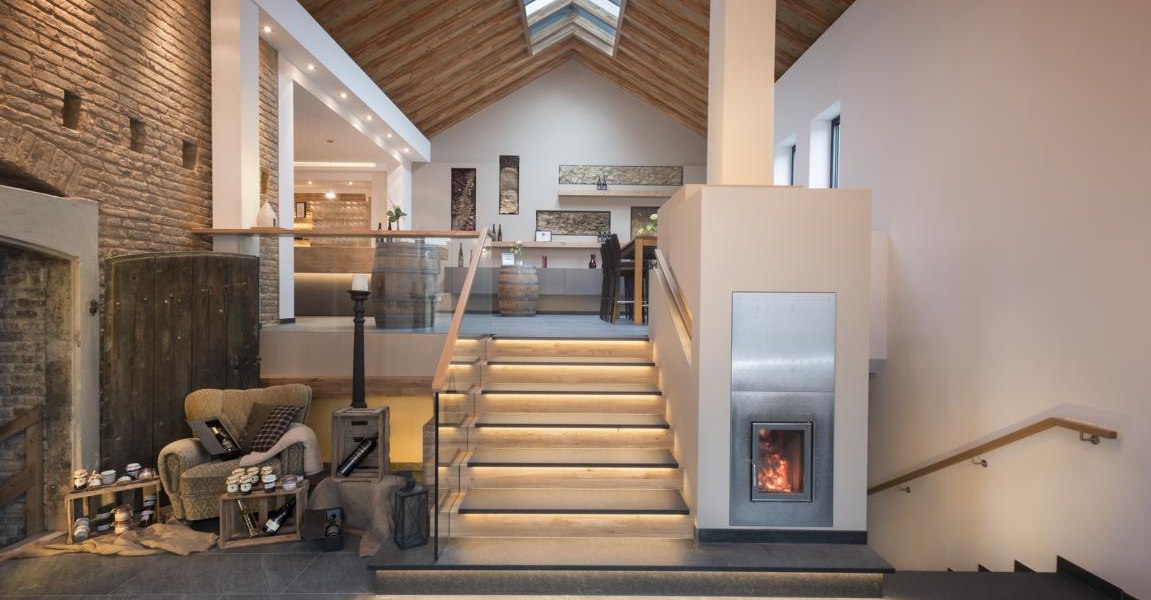 Weingut Eckehart Gr&ouml;hl_Vinothek, &copy; Weingut Eckehart Gr&ouml;hl