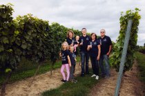 Weingut Klaus und Stefan Hahn_Familie 2, &copy; Simone Bonnet