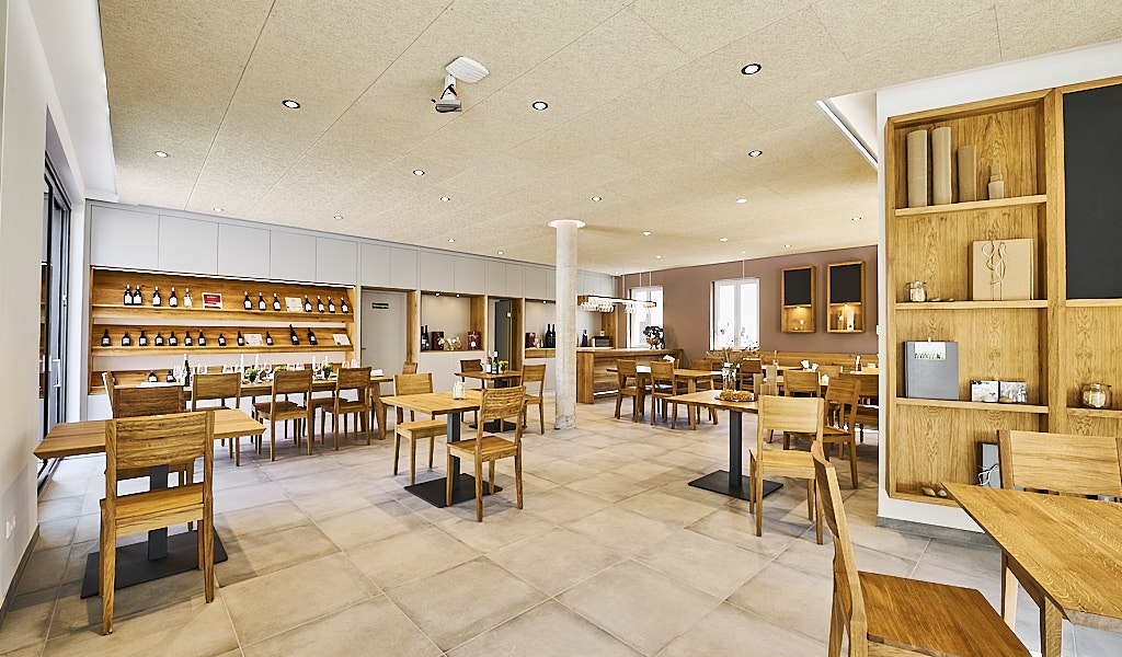 Weingut Huff-Doll_Vinothek 2, &copy; Weingut Huff-Doll