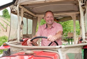 Weingut Fritz Ekkehard Huff_Winzer 2 &copy; Weingut Fritz Ekkehard Huff