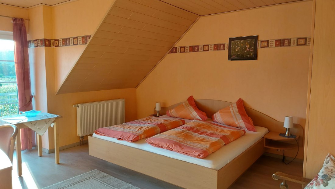 Weingut Otto Becker_G&auml;stezimmer, &copy; Weingut Otto Becker