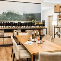 Vinothek Weinzuhause 2 &copy; Carsten Costard