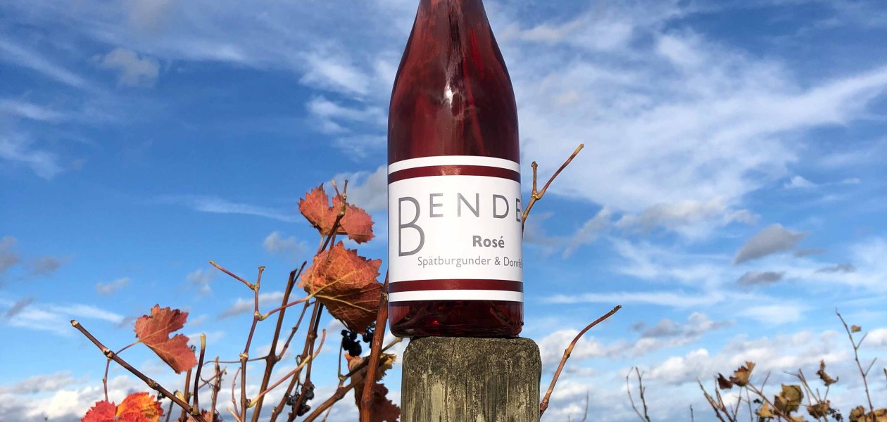 Weingut Bender_Weinflasche, &copy; Weingut Bender