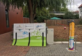 Rad-Service-Station mit Ladestation Nierstein &copy; TSC Rhein-Selz