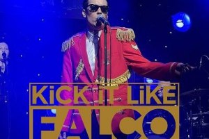 Kick It Like Falco, &copy; Kick It Like Falco