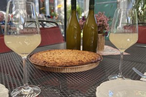 Federwei&szlig;er und Zwiebelkuchen, &copy; Julia Oswald