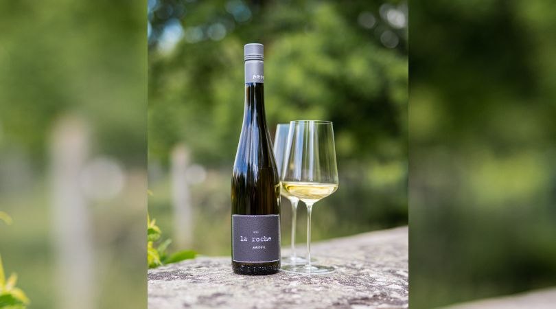 Weingut B&auml;der_Weinflasche, &copy; Weingut B&auml;der