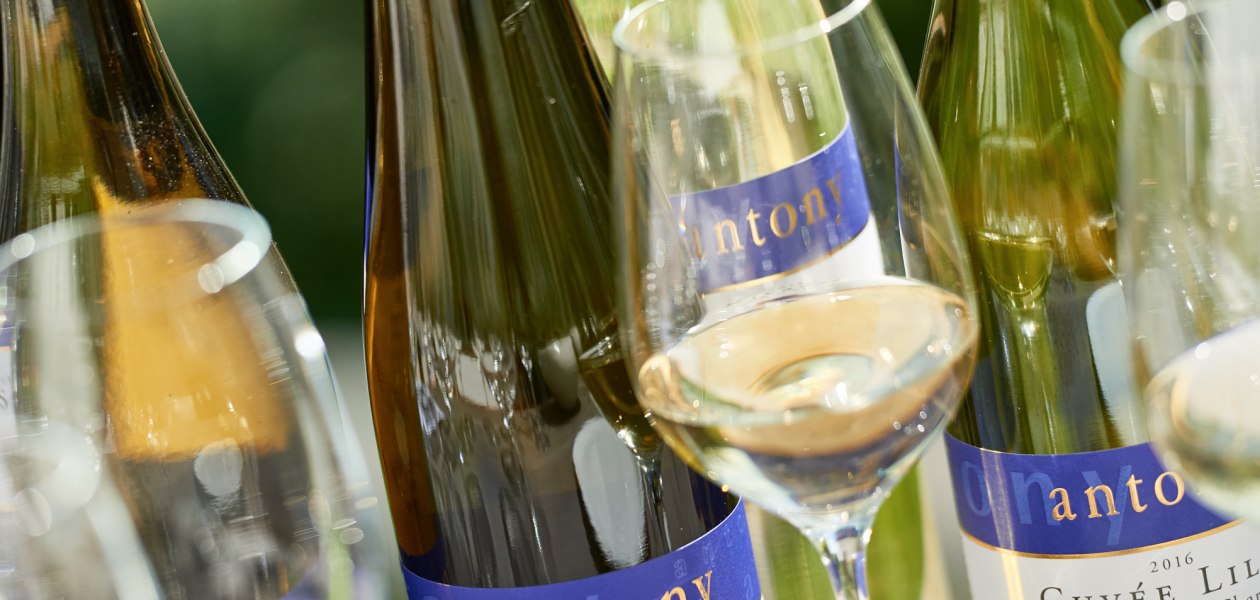 Weingut Antony_Weinflaschen, &copy; Weingut Antony
