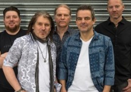 Mad Zeppelin_Pressefoto, &copy; Altes E-Werk